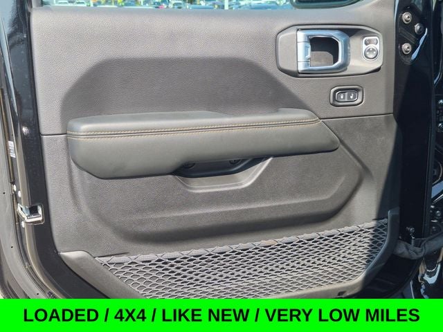 2026 Jeep Wrangler Sahara w/Leather & Sunroof