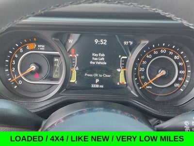 2026 Jeep Wrangler Sahara w/Leather & Sunroof