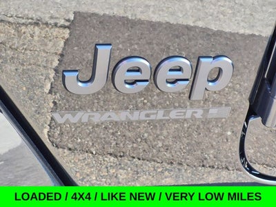 2026 Jeep Wrangler Sahara w/Leather & Sunroof