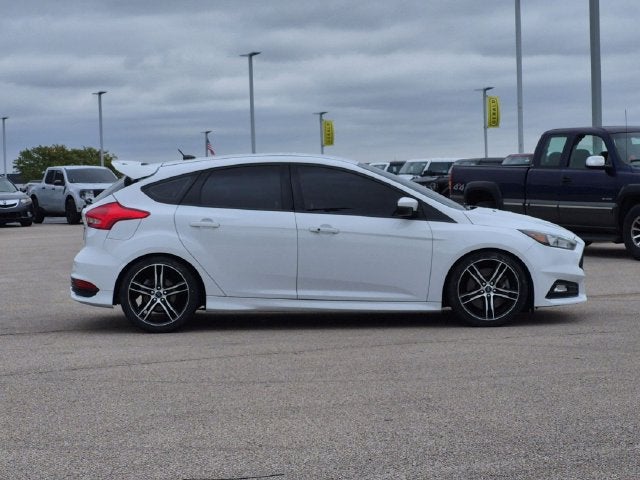 2017 Ford Focus ST