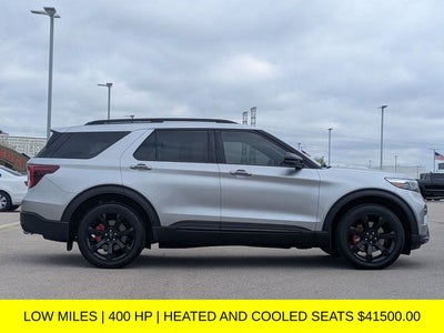 2023 Ford Explorer ST 4WD