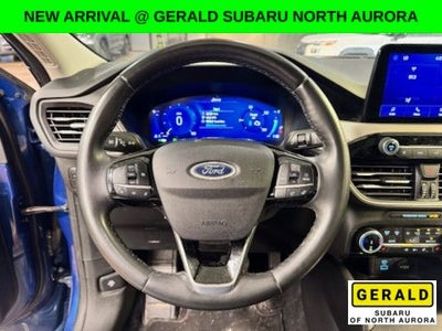 2022 Ford Escape Hybrid SEL w/Navi & Sunroof