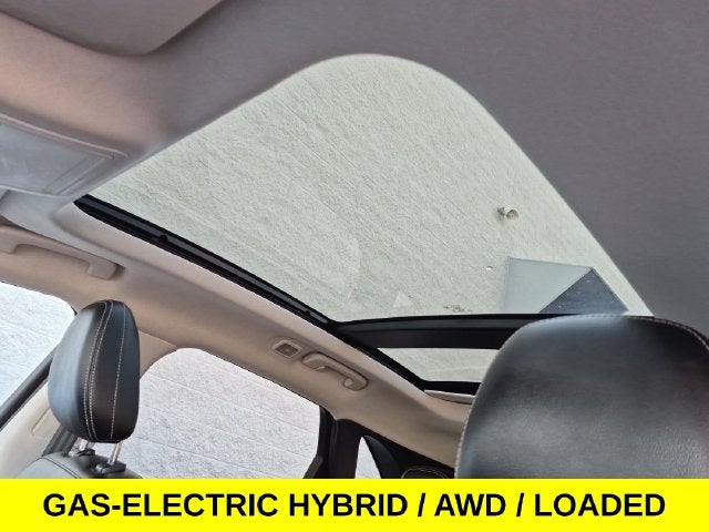 2022 Ford Escape Hybrid SEL w/Navi & Sunroof
