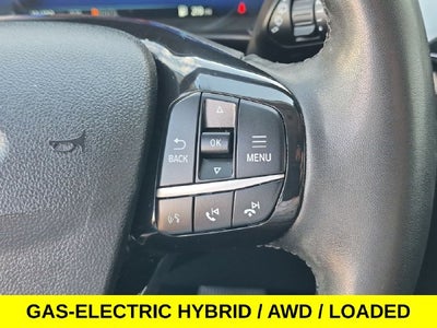 2022 Ford Escape Hybrid SEL w/Navi & Sunroof