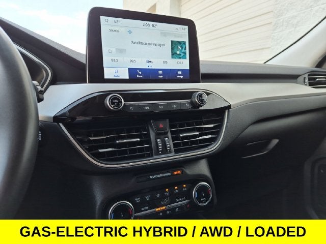 2022 Ford Escape Hybrid SEL w/Navi & Sunroof
