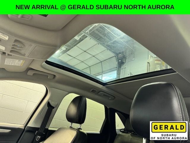 2022 Ford Escape Hybrid SEL w/Navi & Sunroof