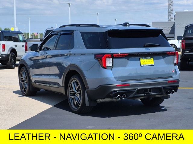 2025 Ford Explorer ST 4WD