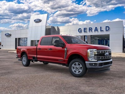 2026 Ford Super Duty F-350® XLT
