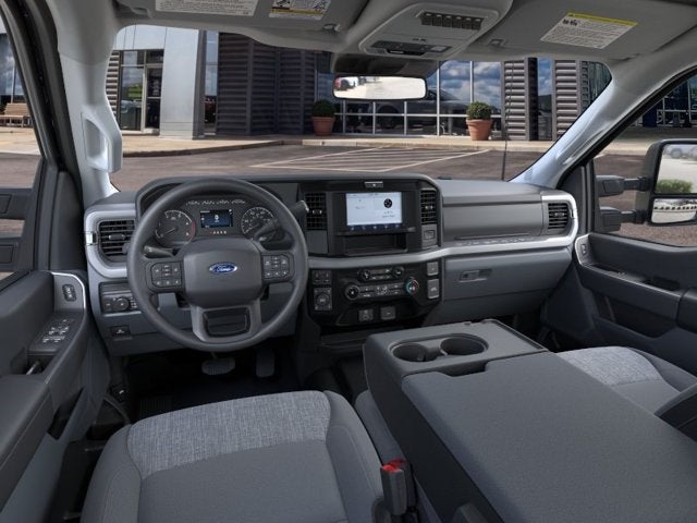 2026 Ford Super Duty F-350® XLT