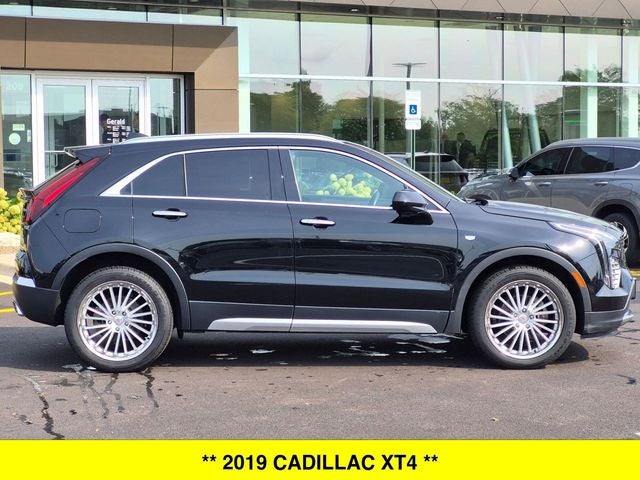 2019 Cadillac XT4 Premium Luxury AWD