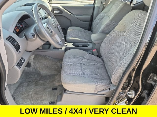 2018 Nissan Frontier SV 4X4 w/Low Miles