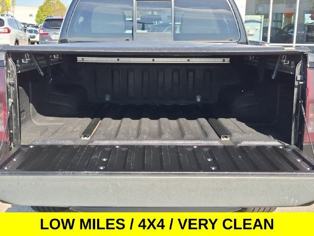 2018 Nissan Frontier SV 4X4 w/Low Miles