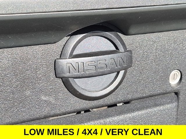 2018 Nissan Frontier SV 4X4 w/Low Miles