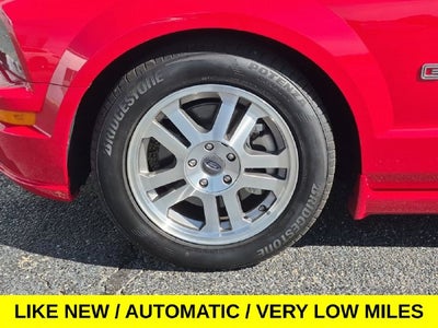 2005 Ford Mustang GT Premium w/Leather & Very Low Miles
