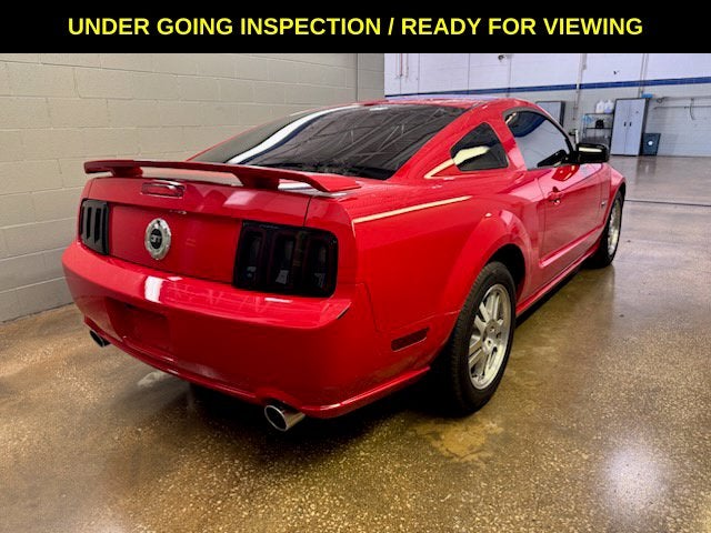 2005 Ford Mustang GT Premium w/Leather & Very Low Miles