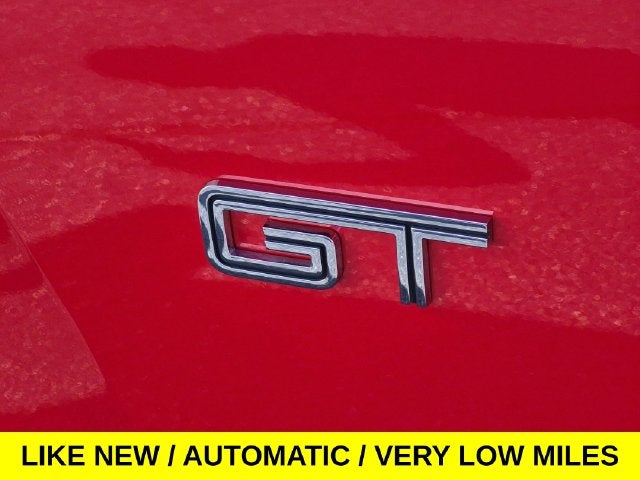 2005 Ford Mustang GT Premium w/Leather & Very Low Miles