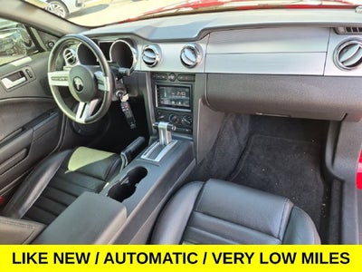 2005 Ford Mustang GT Premium w/Leather & Very Low Miles