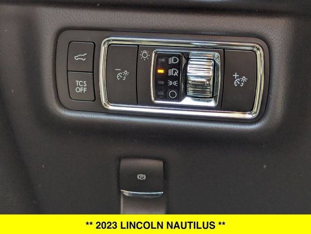 2023 Lincoln Nautilus Standard AWD
