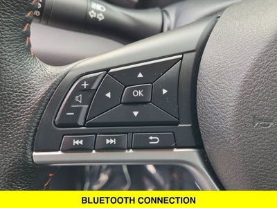 2022 Nissan Kicks SR