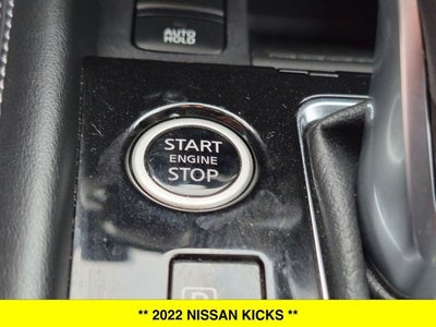 2022 Nissan Kicks SR
