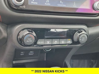 2022 Nissan Kicks SR