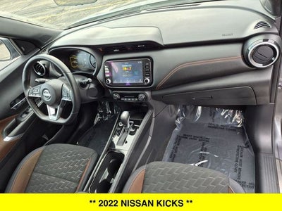 2022 Nissan Kicks SR