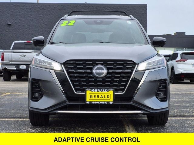2022 Nissan Kicks SR