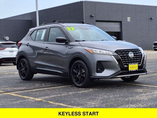 2022 Nissan Kicks SR