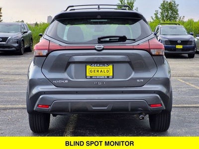 2022 Nissan Kicks SR