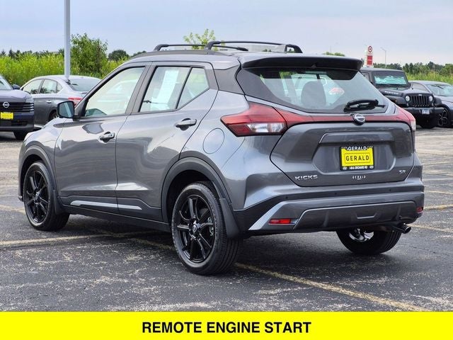 2022 Nissan Kicks SR