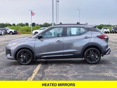 2022 Nissan Kicks SR