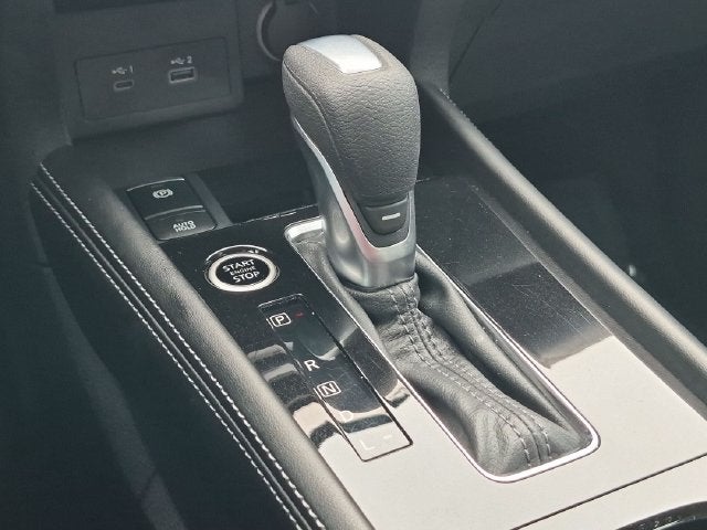 2024 Nissan Kicks SR Premium Package