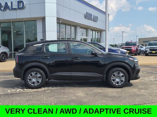 2025 Nissan Kicks S AWD w/Low Miles