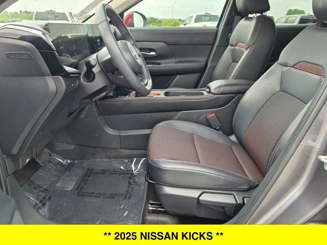 2025 Nissan Kicks SR AWD 2-Tone Paint