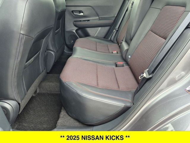 2025 Nissan Kicks SR AWD 2-Tone Paint