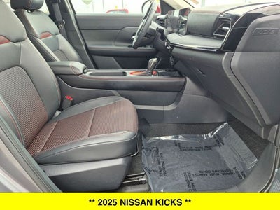 2025 Nissan Kicks SR AWD 2-Tone Paint