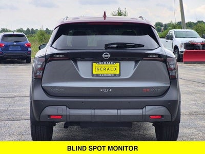 2025 Nissan Kicks SR AWD 2-Tone Paint