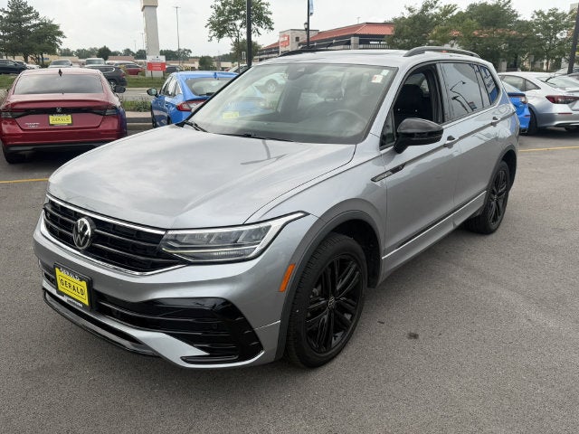 2022 Volkswagen Tiguan 2.0T SE R-Line Black