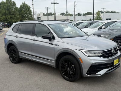 2022 Volkswagen Tiguan 2.0T SE R-Line Black