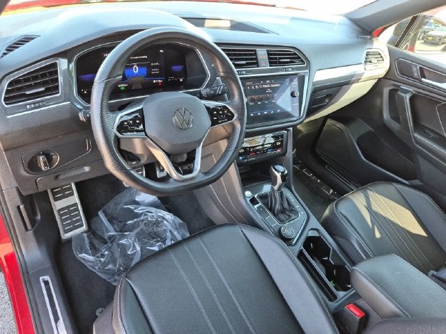 2024 Volkswagen Tiguan 2.0T SE R-Line Black
