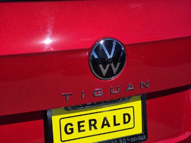 2024 Volkswagen Tiguan 2.0T SE R-Line Black