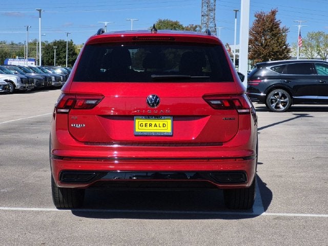 2024 Volkswagen Tiguan 2.0T SE R-Line Black