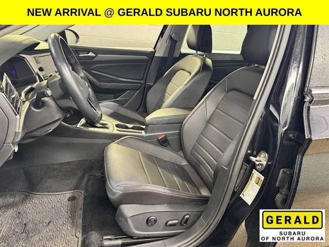 2023 Volkswagen Jetta 1.5T SE w/Leather & Backup Camera