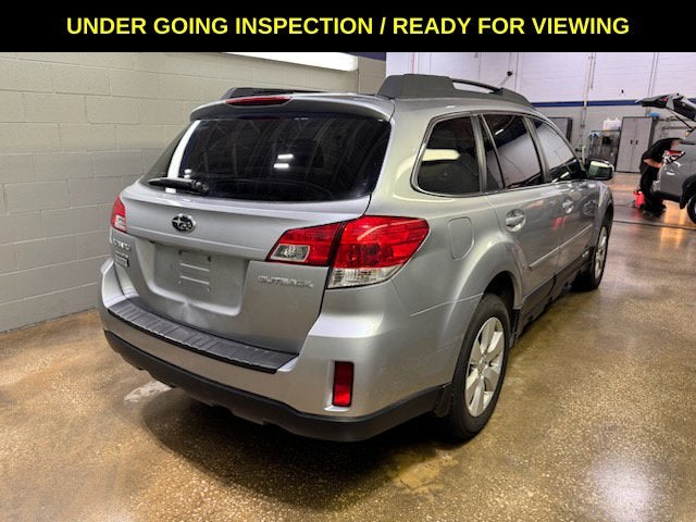2012 Subaru Outback 2.5i Premium AWD w/Heated Seats