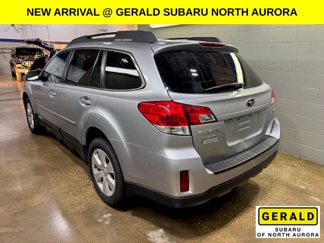 2012 Subaru Outback 2.5i Premium AWD w/Heated Seats