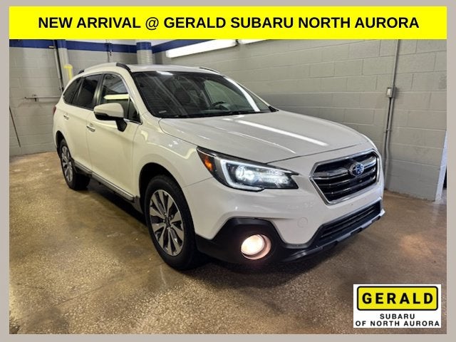 2018 Subaru Outback 3.6R Touring AWD w/Navi & Leather