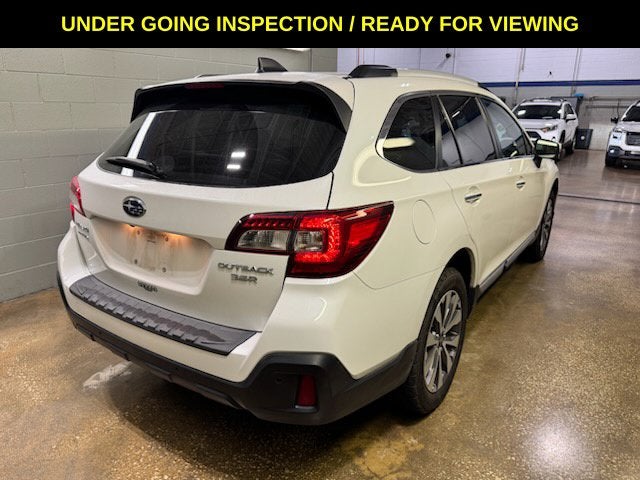 2018 Subaru Outback 3.6R Touring AWD w/Navi & Leather