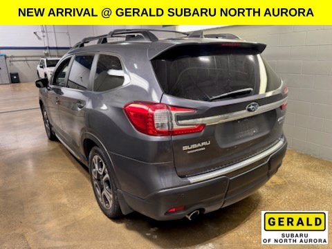 2023 Subaru Ascent Limited AWD Loaded w/3rd Row
