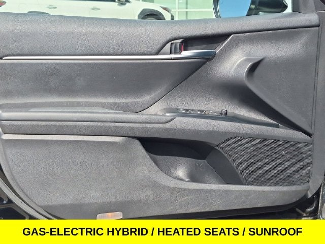 2018 Toyota Camry Hybrid SE w/Bluetooth & Backup Camera