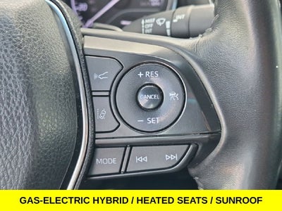 2018 Toyota Camry Hybrid SE w/Bluetooth & Backup Camera